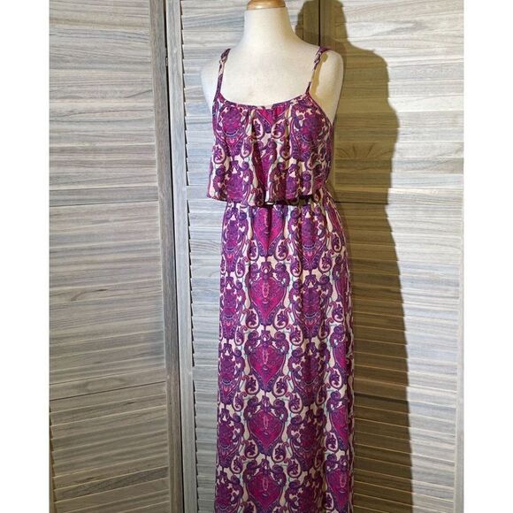 FrancescaâsâAlyaâ
Drapedâ
Sundress - Picture 9 of 16